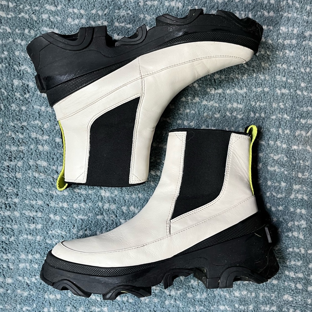 Sorel Brex Chelsea boot
